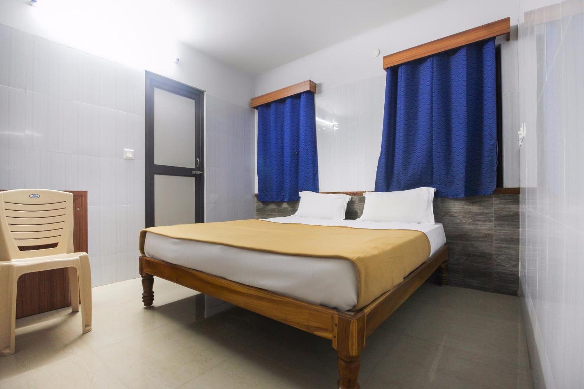 Udaiyarpalaiyam Hotel O Jks Deluxe Lodge מראה חיצוני תמונה