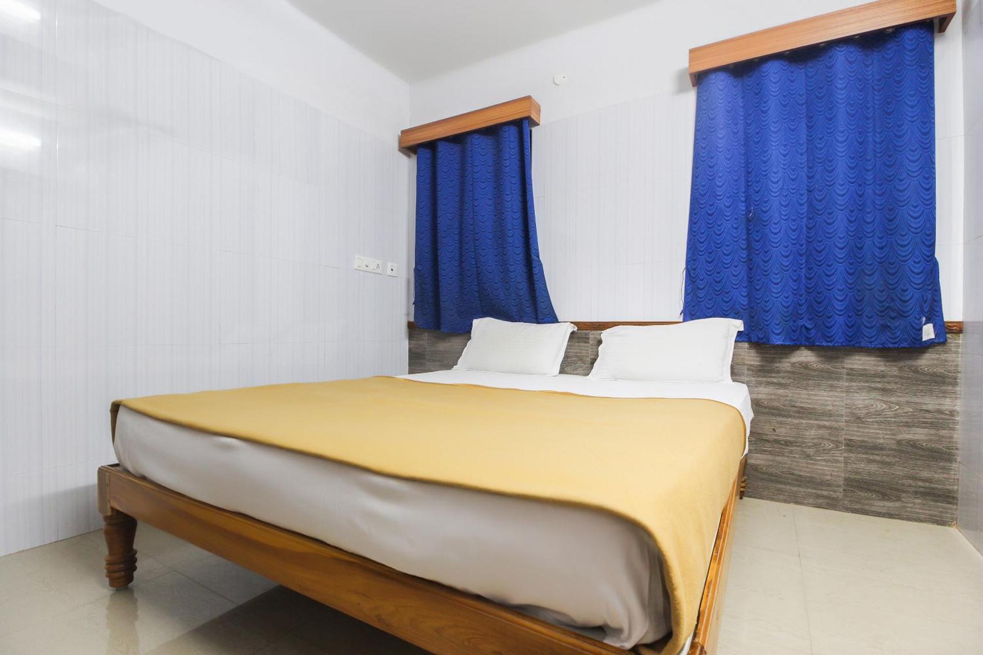 Udaiyarpalaiyam Hotel O Jks Deluxe Lodge מראה חיצוני תמונה
