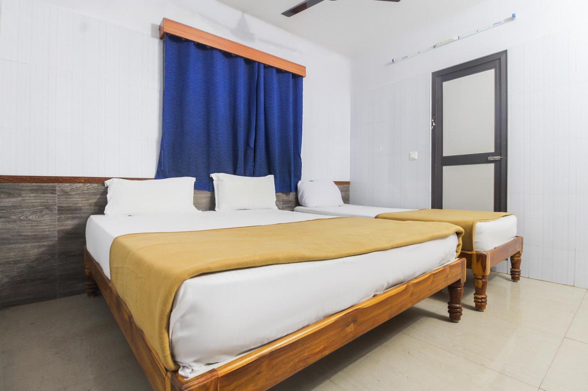 Udaiyarpalaiyam Hotel O Jks Deluxe Lodge מראה חיצוני תמונה