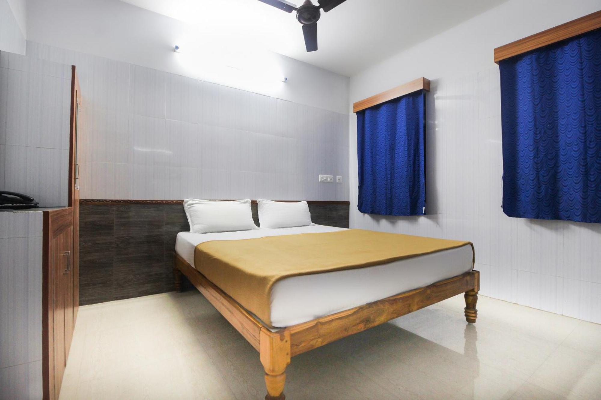 Udaiyarpalaiyam Hotel O Jks Deluxe Lodge מראה חיצוני תמונה